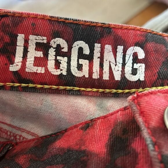 DKNY Jeans red and black floral jean jeggings size 16 - Picture 5 of 7